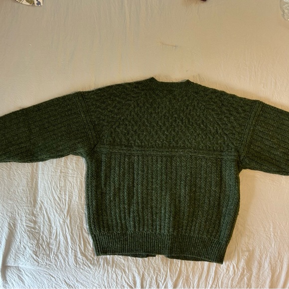 Vintage XL Women's Robert Scott LtD 100% Wool Green Sweater - Picture 2 of 6